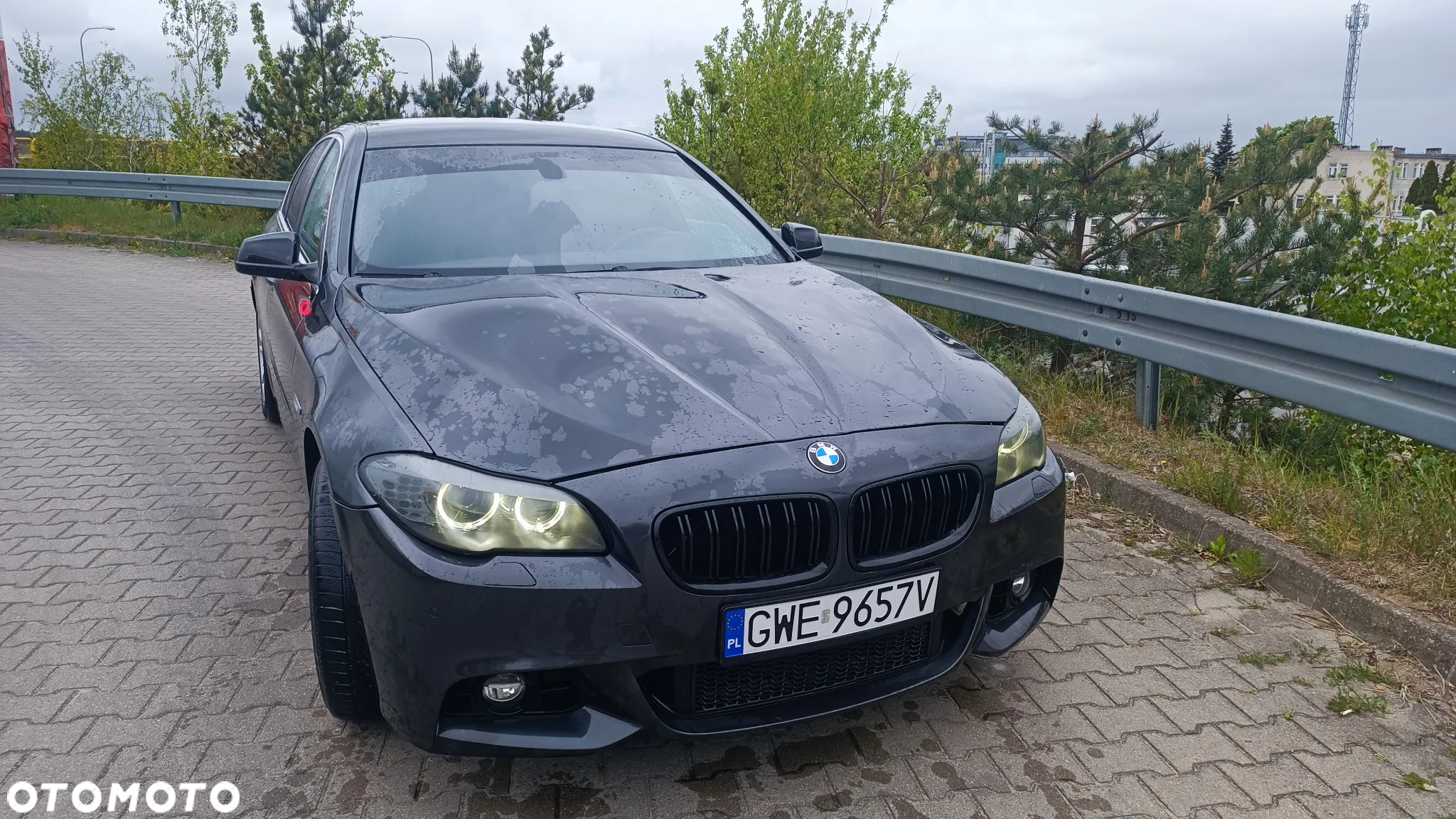 BMW Seria 5 525d xDrive - 11