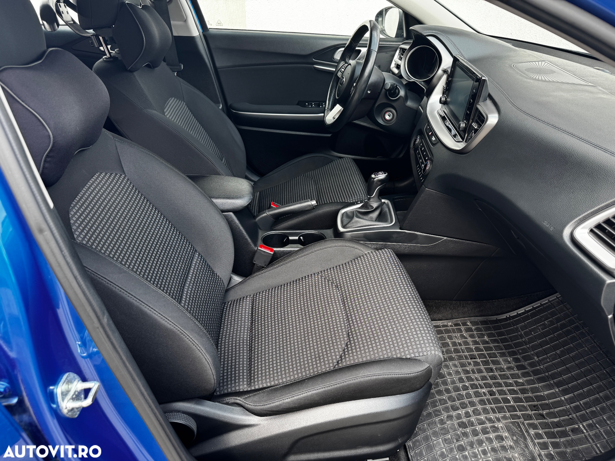 Kia Ceed 1.5 T-GDI 6MT Best - 35