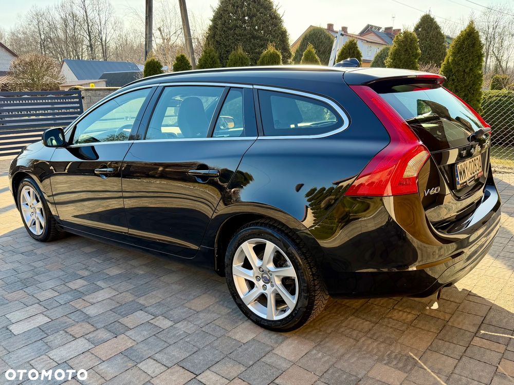 Volvo V60 D4 Business Edition - 4