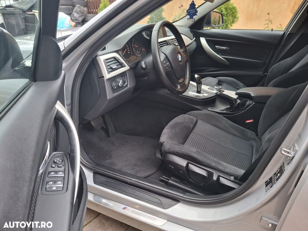 BMW Seria 3 320d Aut. Sport Line - 7