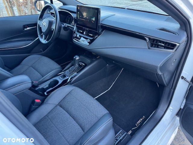 Toyota Corolla 1.8 Hybrid Style - 19