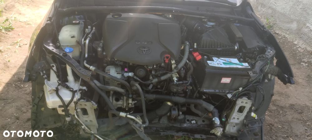 Toyota Avensis 2.0 D-4D Prestige - 15