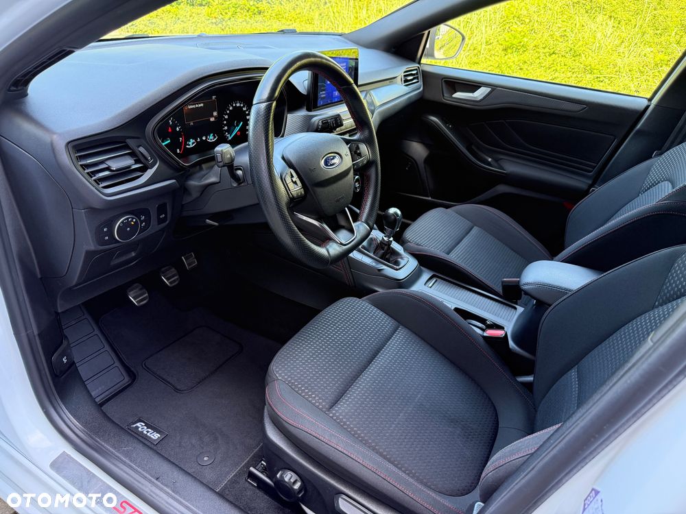Ford Focus 1.5 EcoBoost STart-Stopp-System ST-LINE - 9