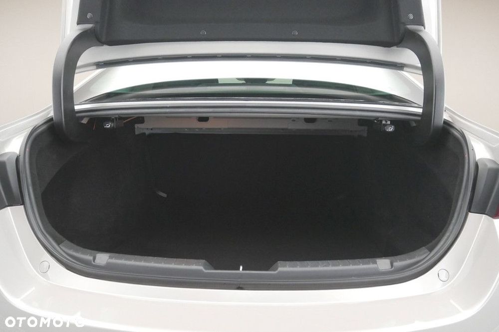 Mazda 3 2.0 mHEV Exclusive Line - 16