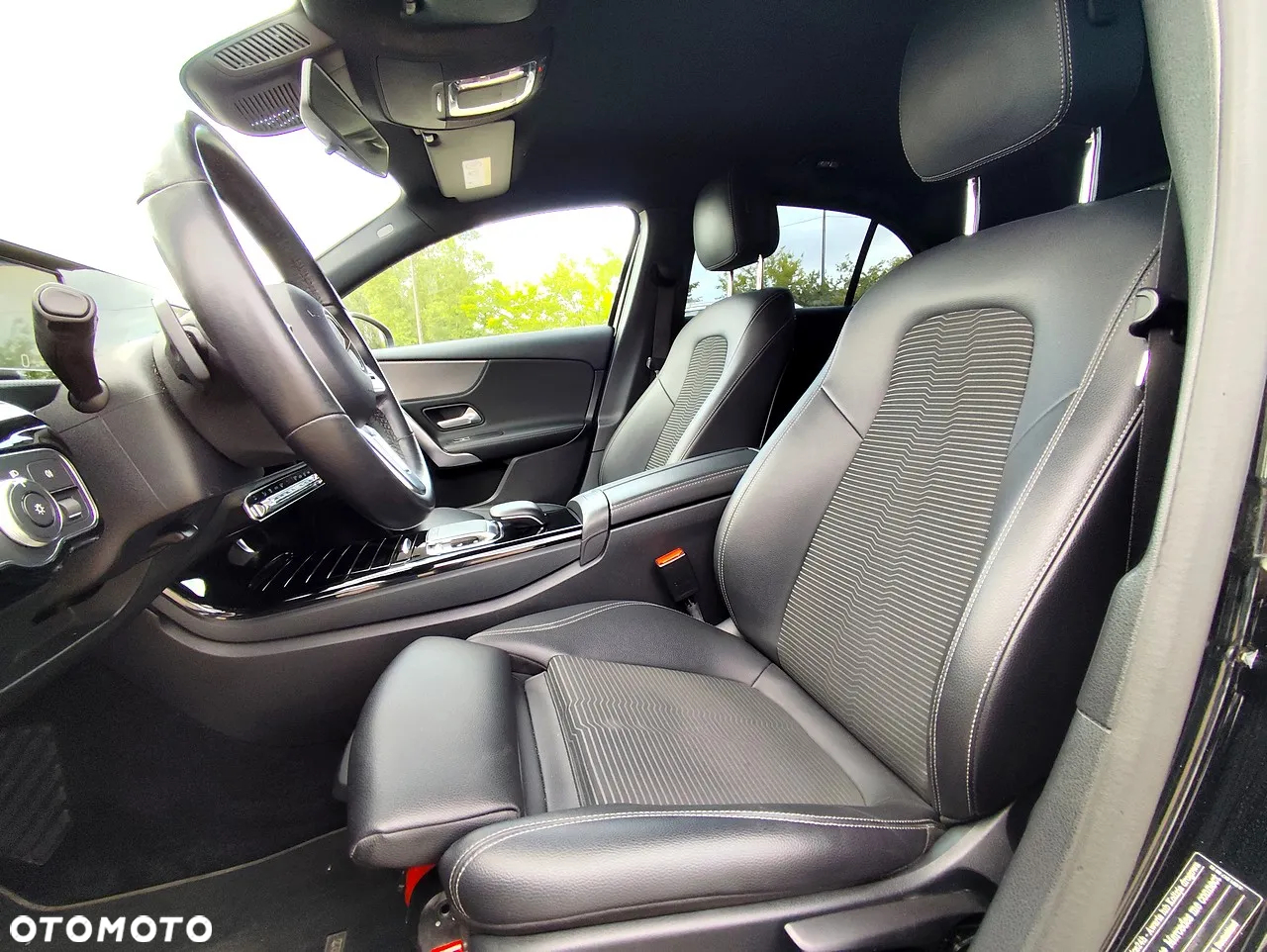 Mercedes-Benz Klasa A 180 Progressive 7G-DCT - 7
