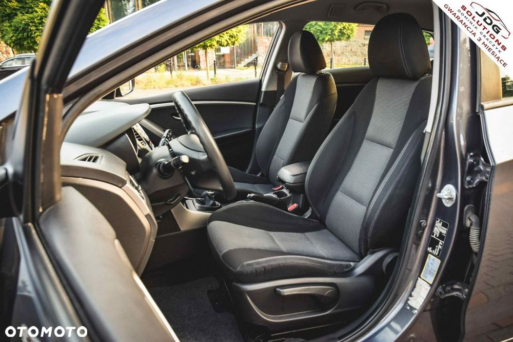 Hyundai i30 1.6 D Style - 15