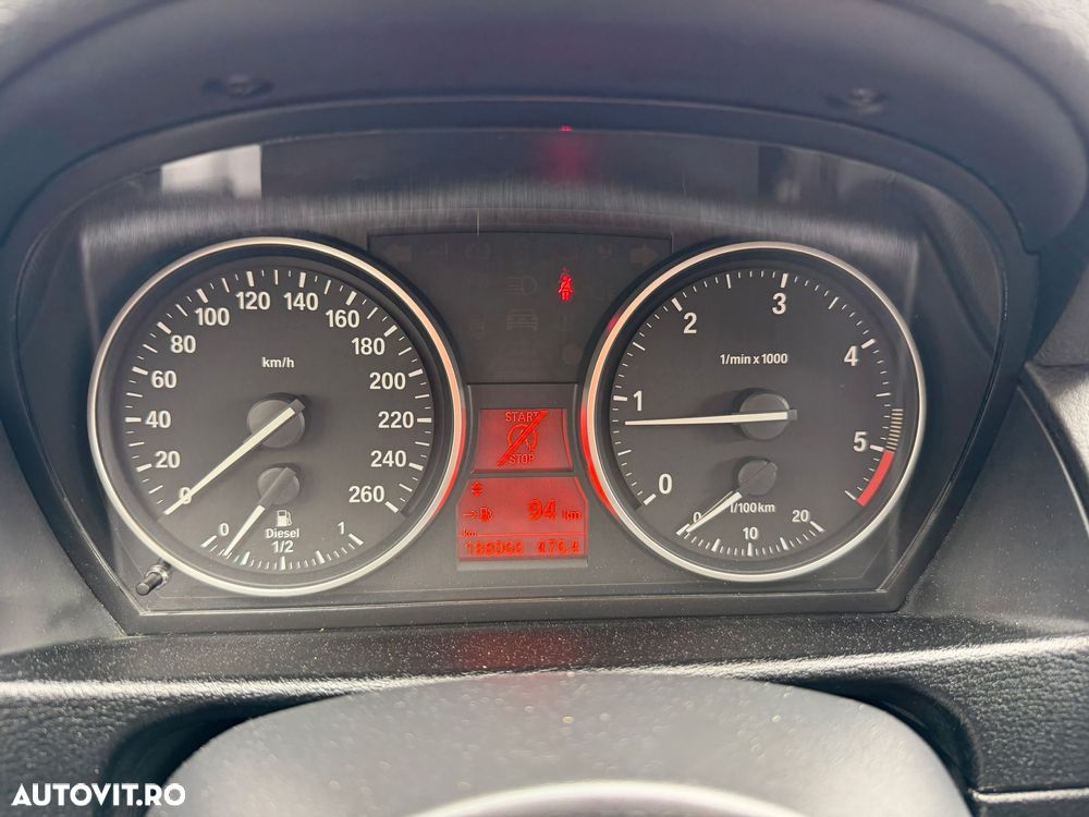 BMW X1 sDrive18d - 13