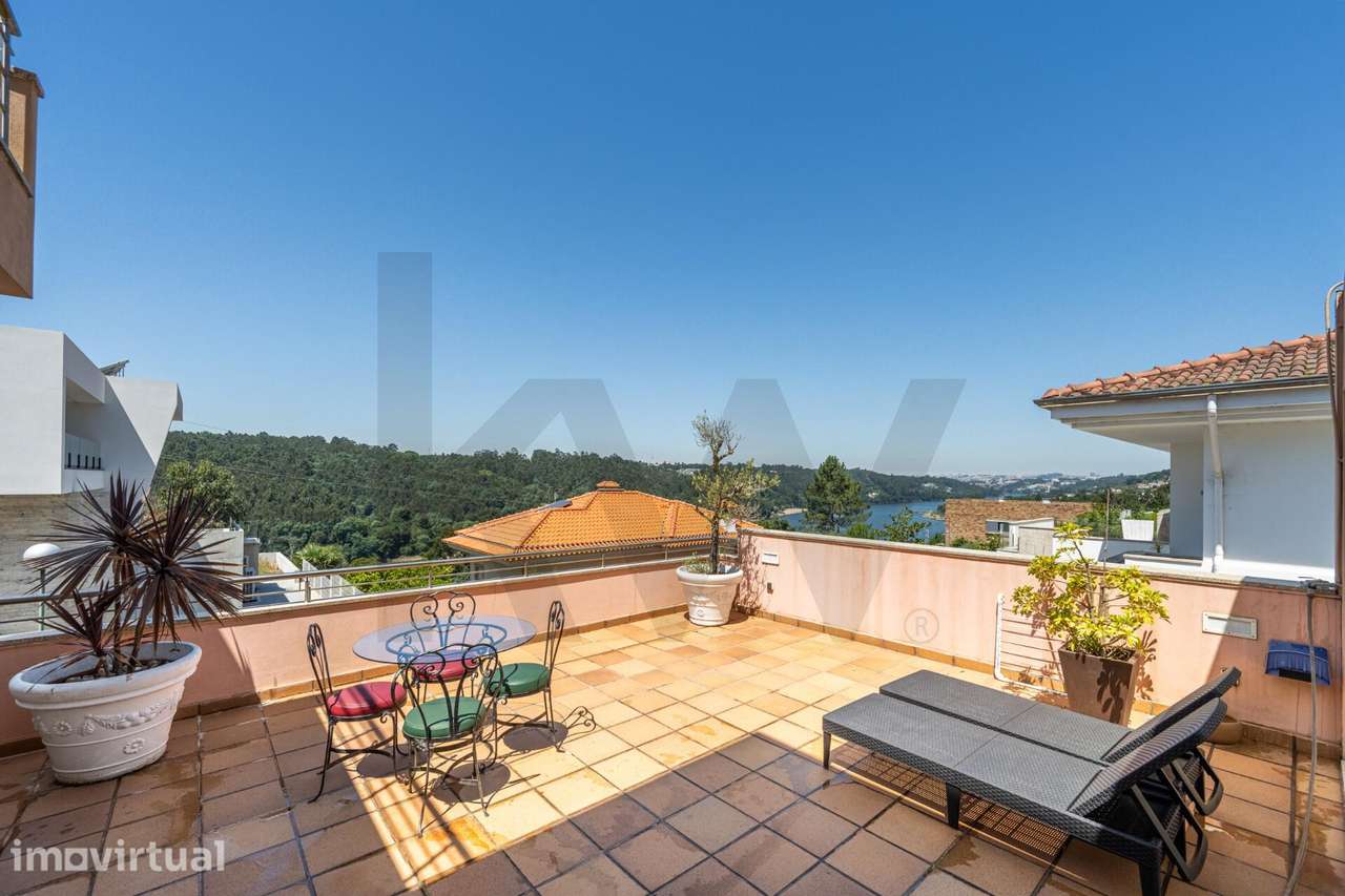 Glamorosa Moradia T4+1 com piscina – Vista Rio Douro - Grande imagem: 3/38