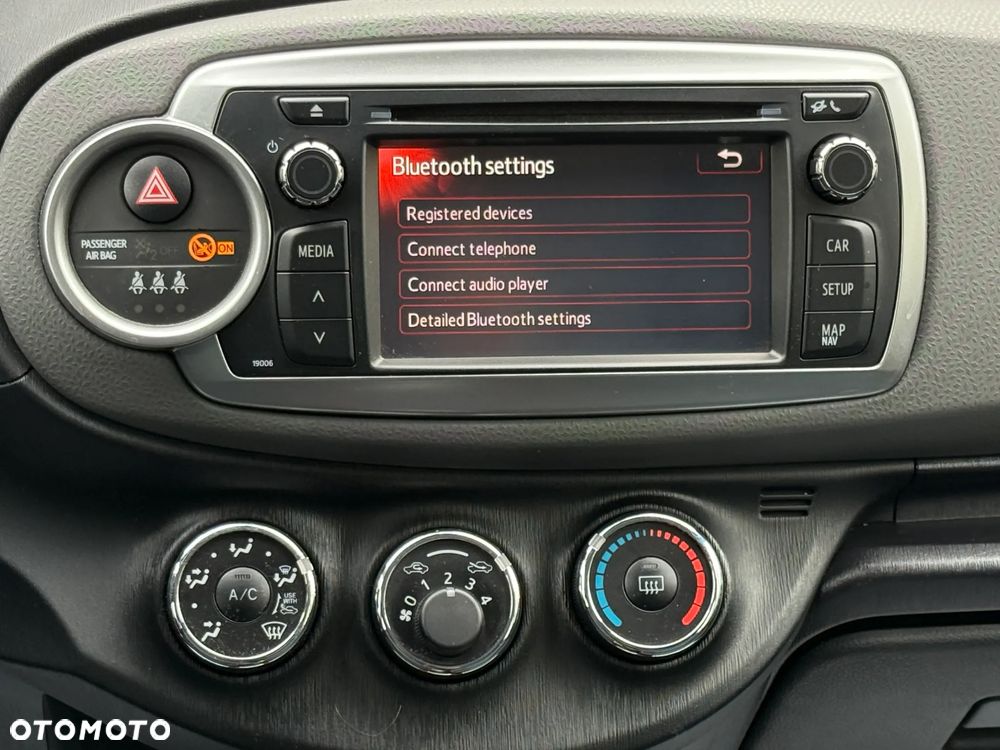 Toyota Yaris 1.33 Premium - 8