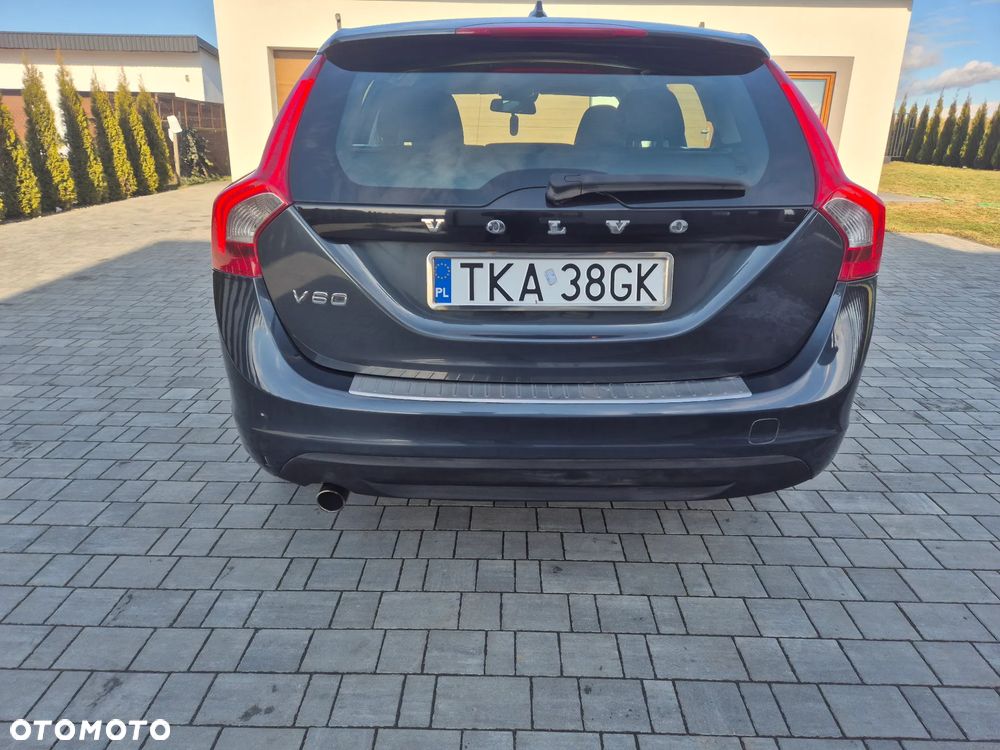 Volvo V60 D3 Momentum - 3