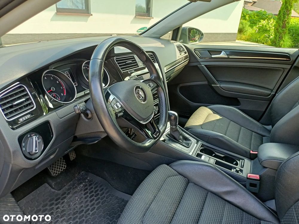 Volkswagen Golf 1.4 TSI BlueMotion Technology DSG Highline - 27