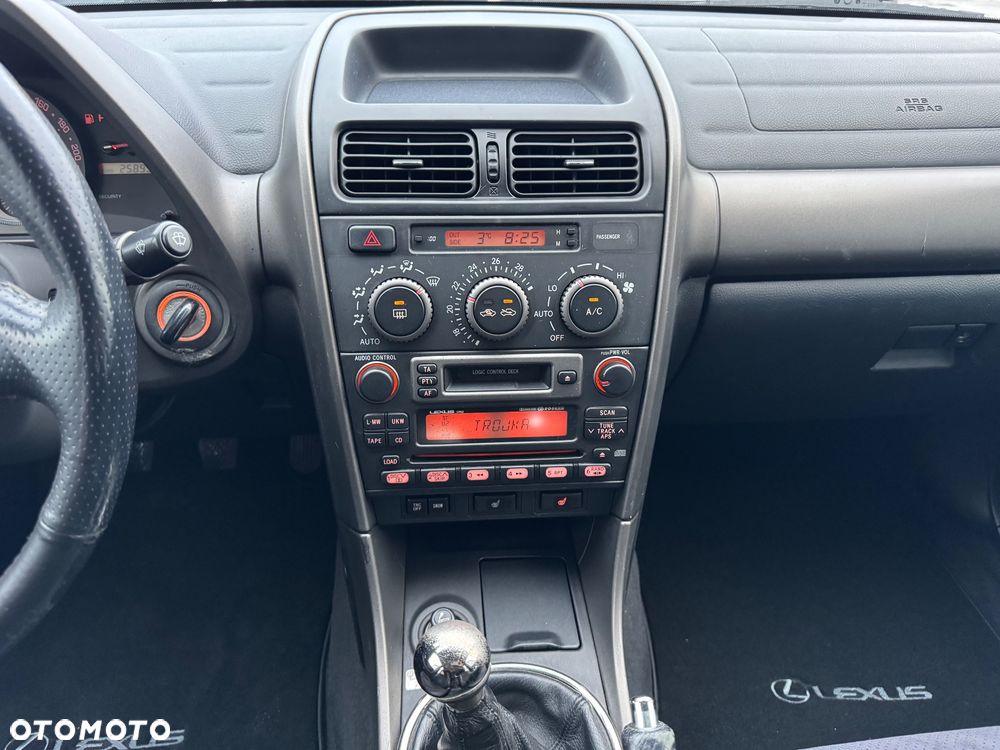 Lexus IS 200 Limited - 18