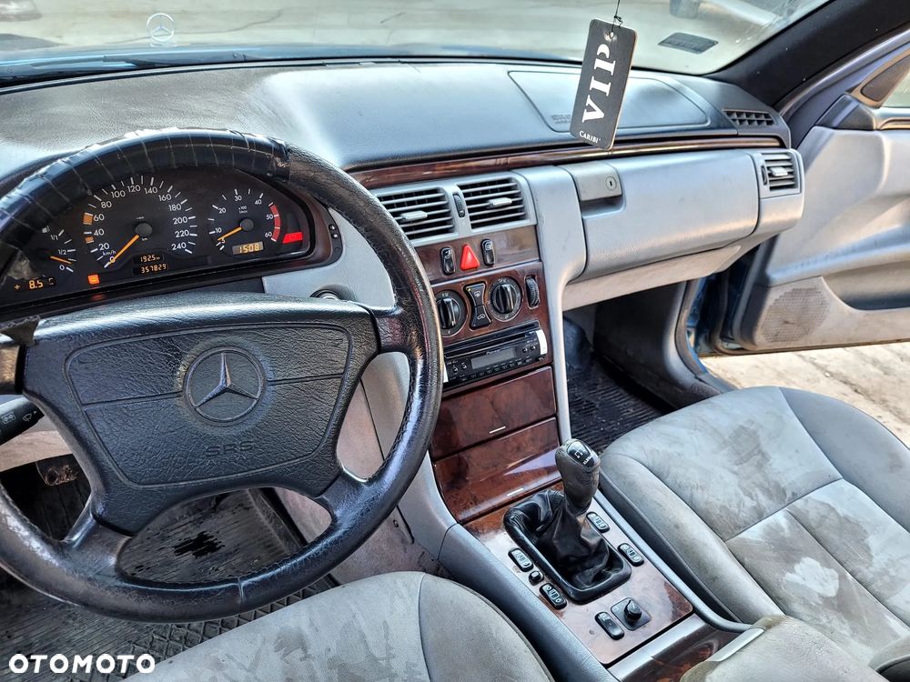 Mercedes-Benz Klasa E - 10