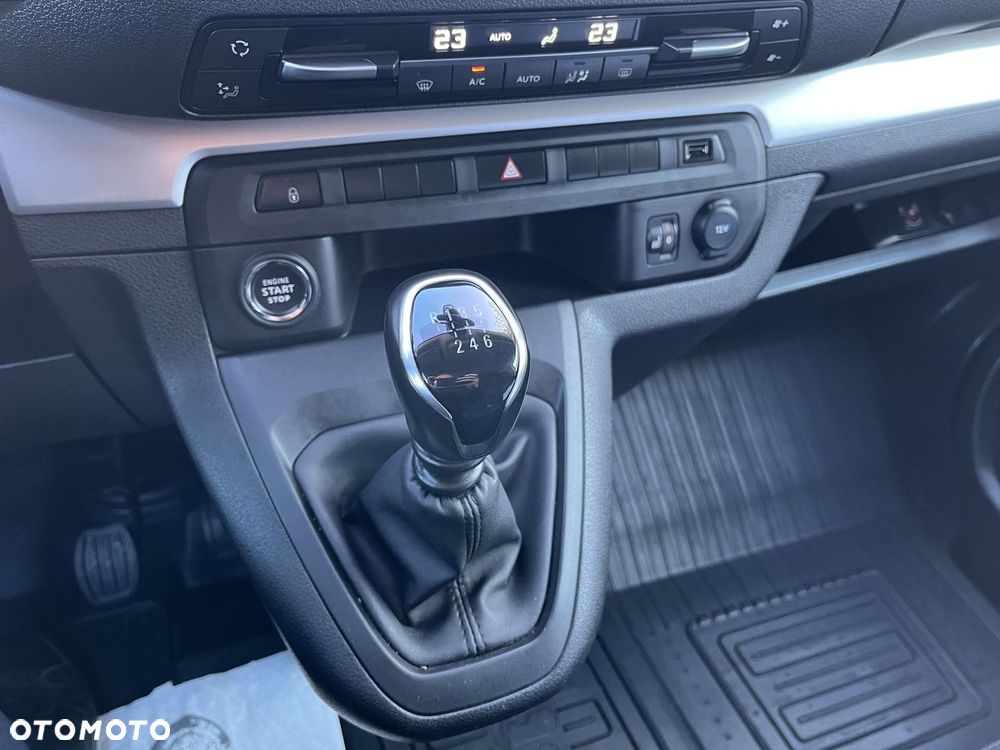 Toyota Proace Verso - 16