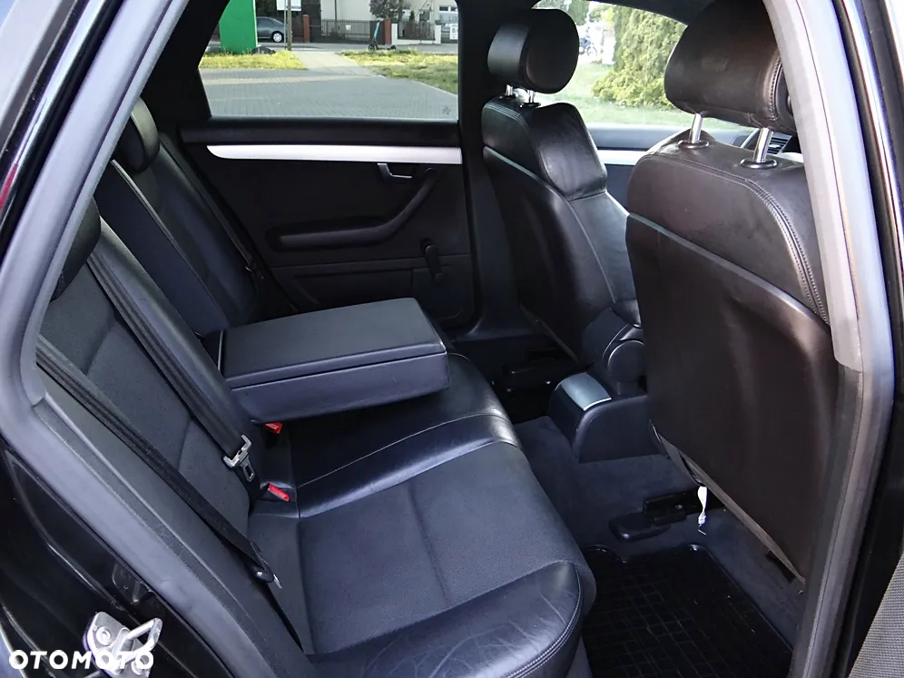 Audi A4 Avant 2.0 TDI Multitronic - 38
