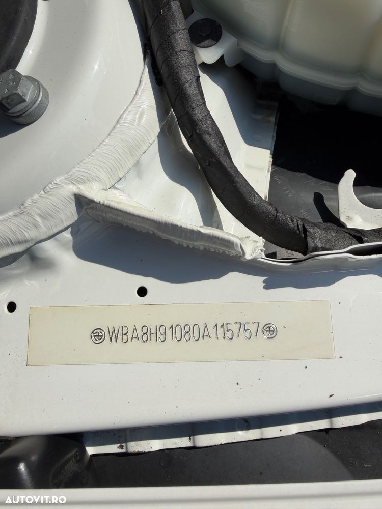 BMW Seria 3 320d Aut. - 29