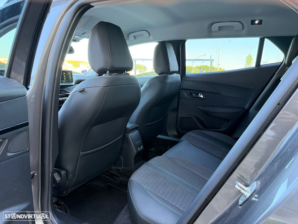 Peugeot 2008 PureTech 130 EAT8 Allure Pack - 15