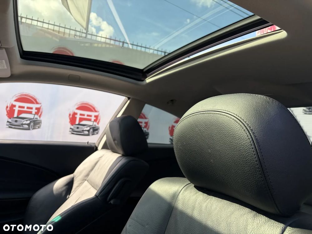 BMW Seria 6 650 i - 26