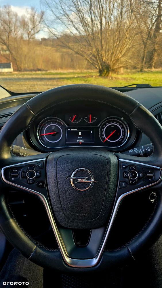 Opel Insignia 2.0 CDTI Cosmo S&S - 10