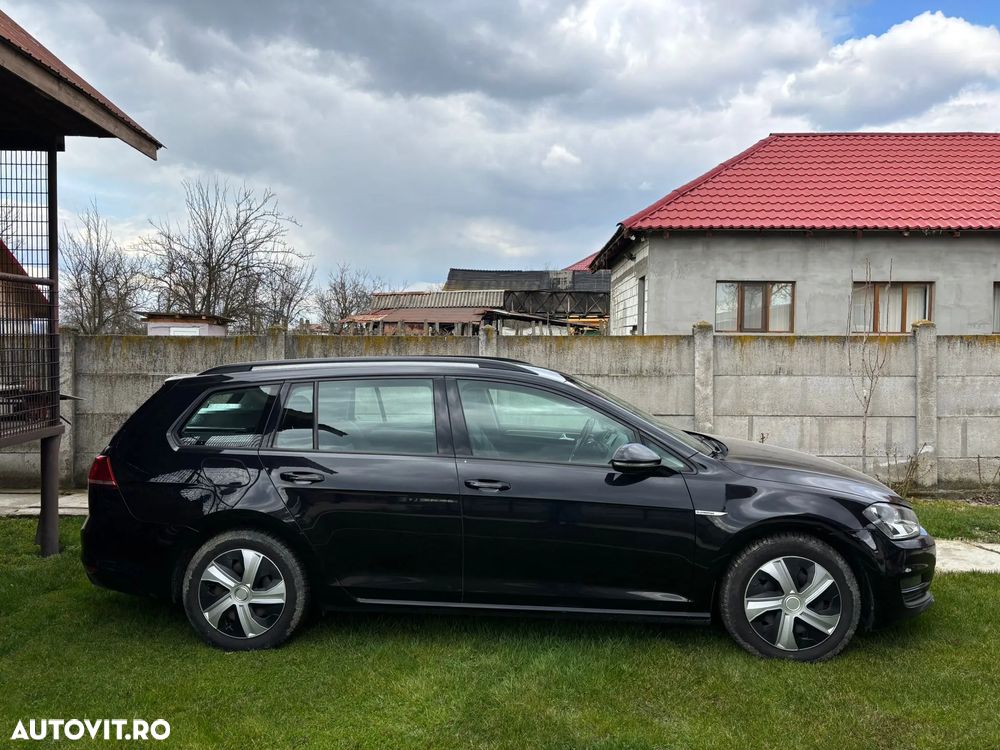 Volkswagen Golf 1.6 TDI BlueMotion Technology Comfortline - 21