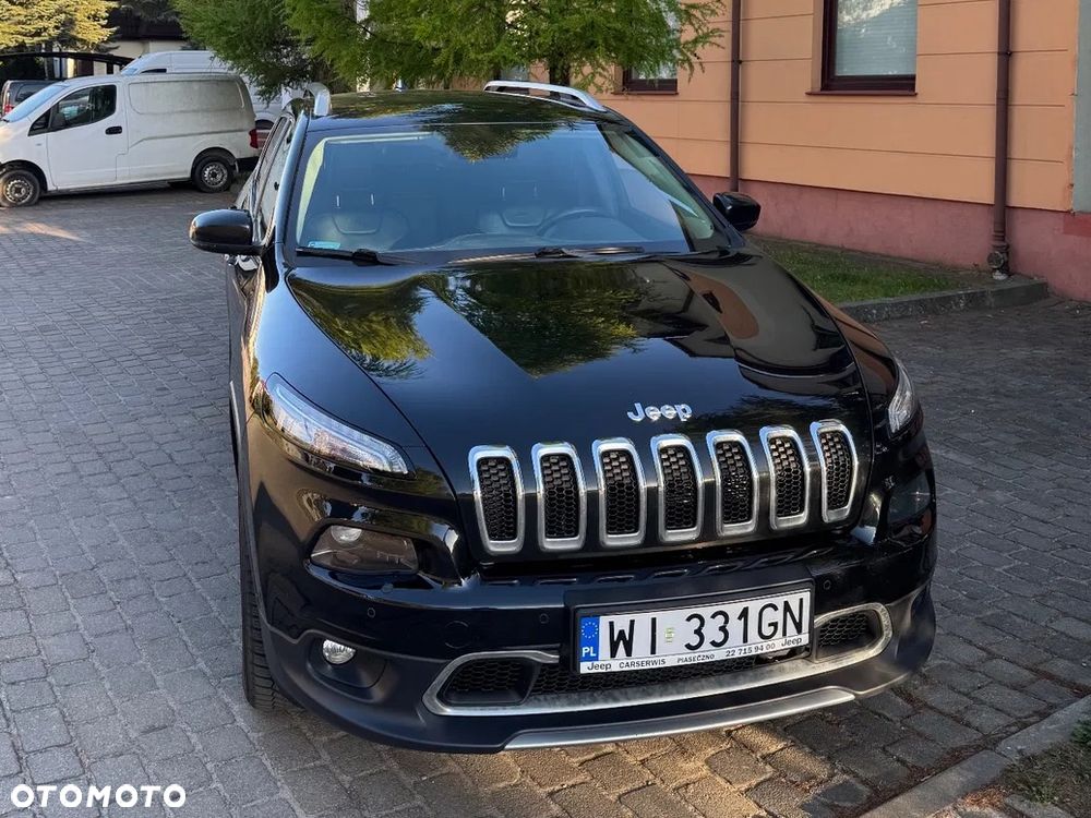 Jeep Cherokee - 4