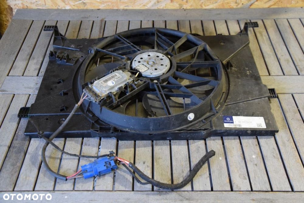 Mercedes W245 W169 Wentylator sterownik obudowa 1137328300 0130307008