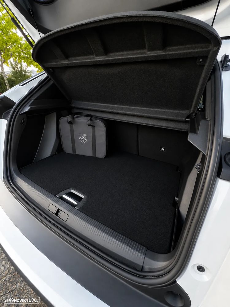 Peugeot e-2008 - 5