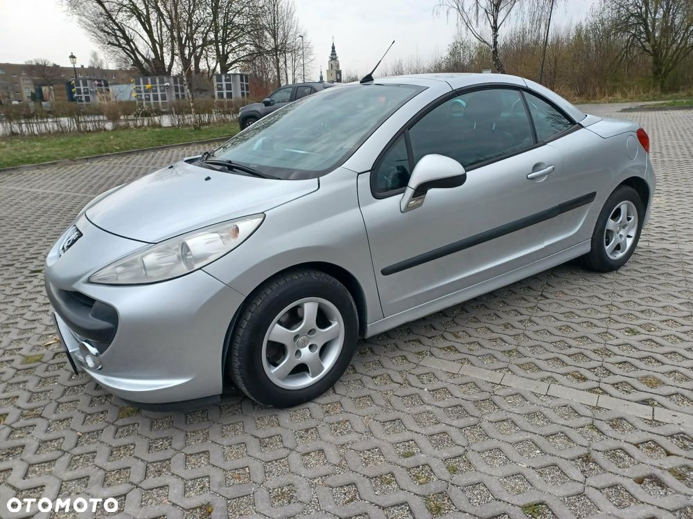 Peugeot 207 CC 120 VTi Active - 8