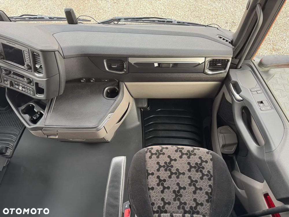 Scania 500 S / ACC / CAŁA NA PODUCHACH / OBRACANY FOTEL / RETARDER/ DUŻA NAVI / VIRTUAL KOKPIT / Z NIEMIEC - 32