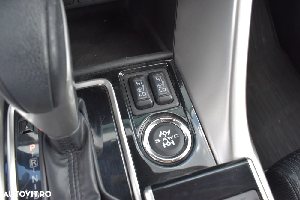 Mitsubishi Eclipse-Cross 1.5-litre 16-valve DOHC MIVEC 4X4 Instyle+ Aut. - 12