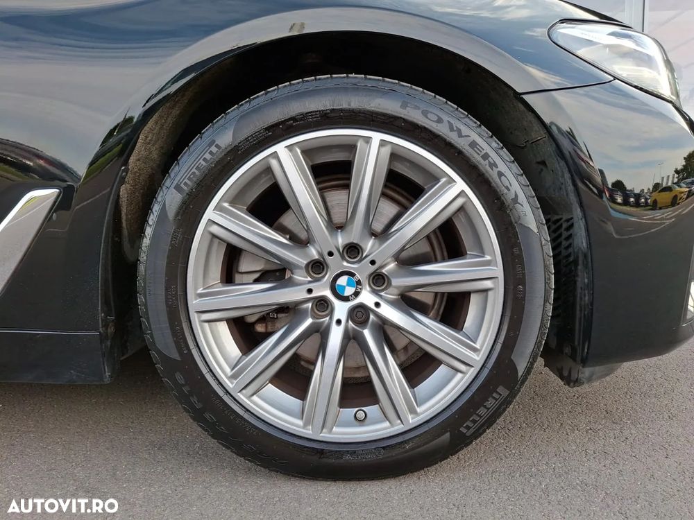 BMW Seria 5 518d AT MHEV - 24