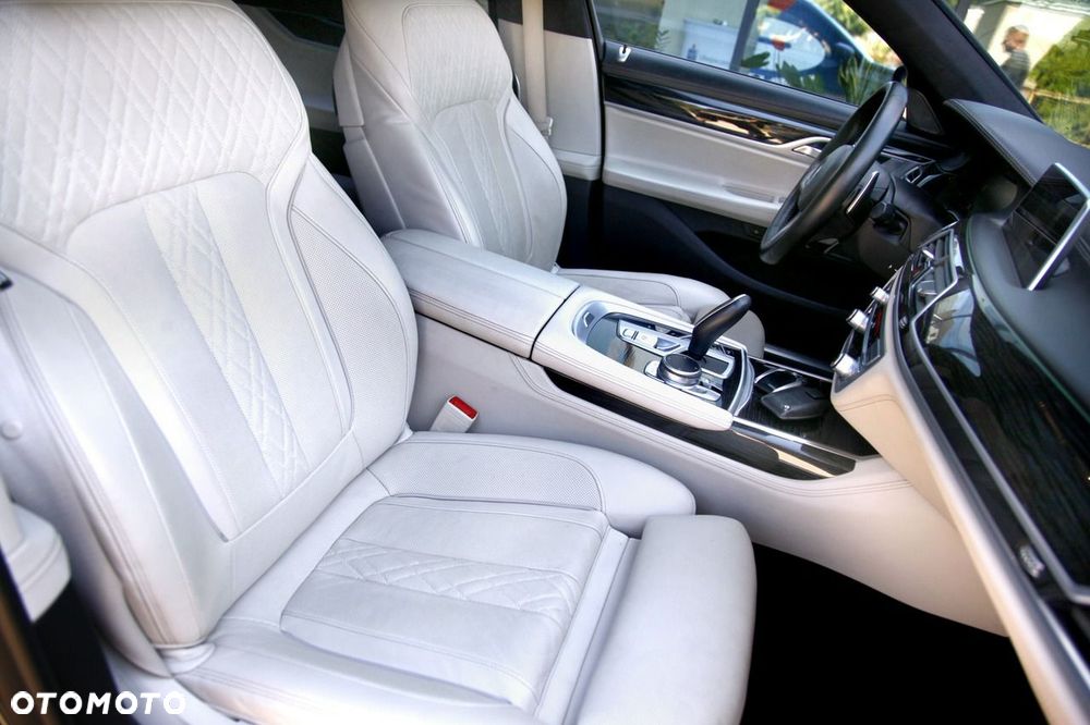 BMW Seria 7 - 21