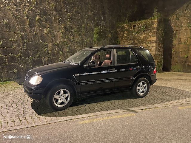 Mercedes-Benz ML 270 - 2