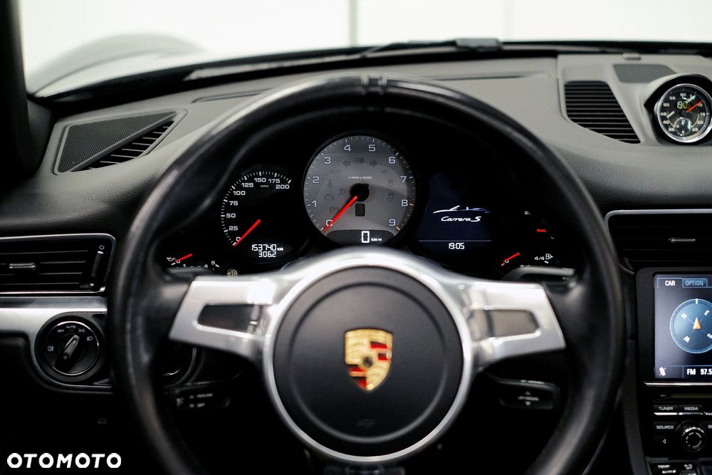 Porsche 911 Carrera S - 24