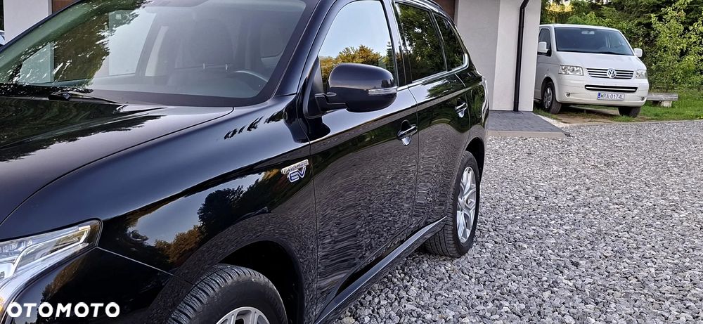 Mitsubishi Outlander 2.0 4WD Plus - 3
