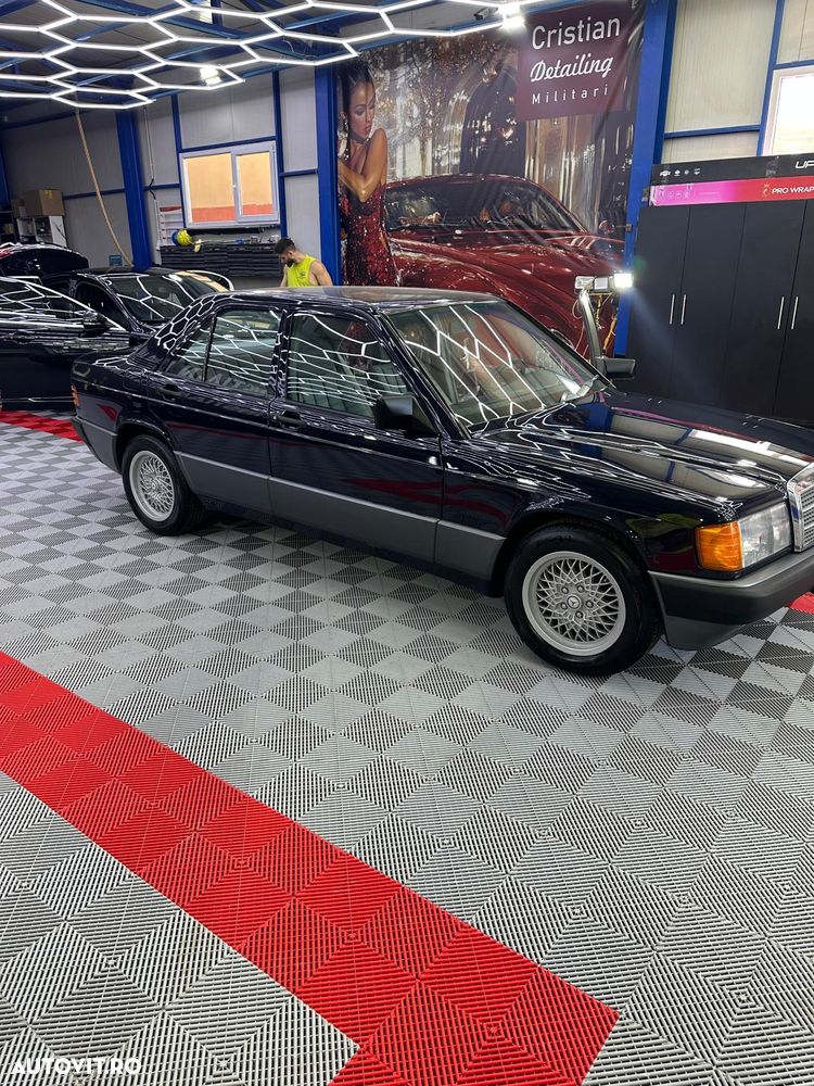 Mercedes-Benz W201 - 4