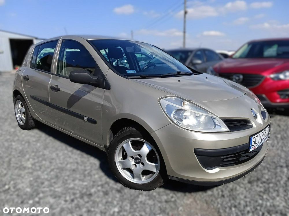 Renault Clio - 3