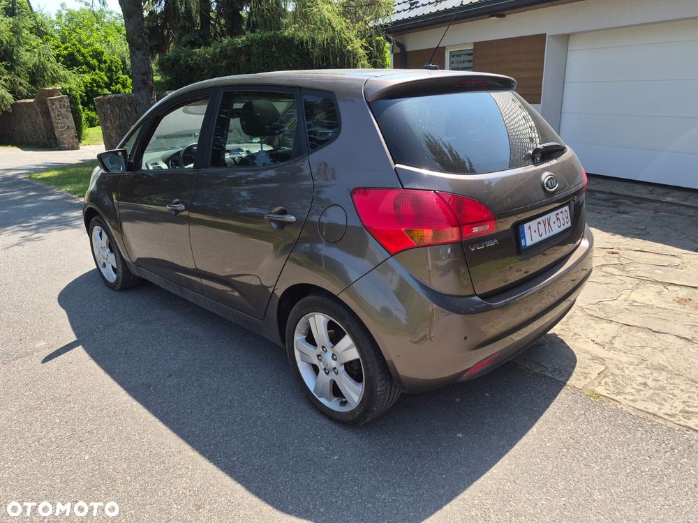 Kia Venga 1.6 CVVT Dream Team Edition - 11