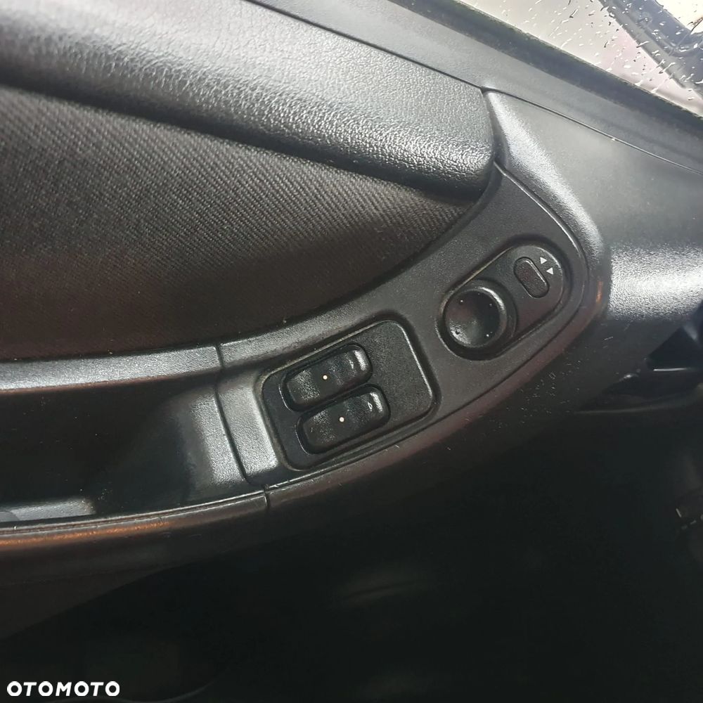 Opel Zafira 1.8 16V Comfort - 18