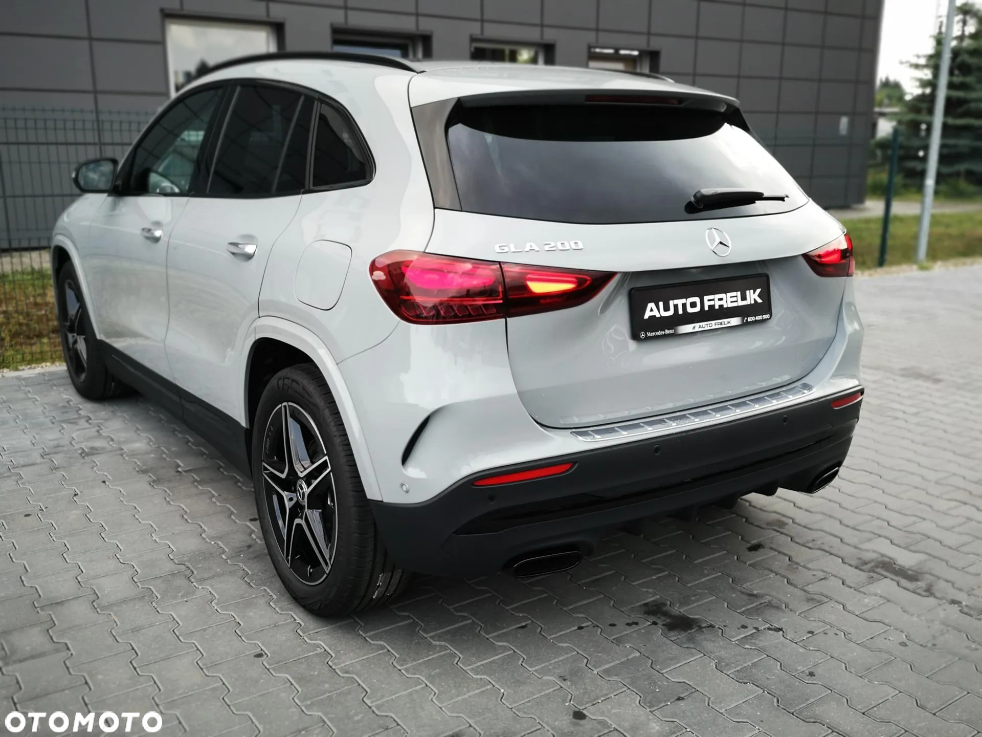 Mercedes-Benz GLA 200 AMG Line - 9