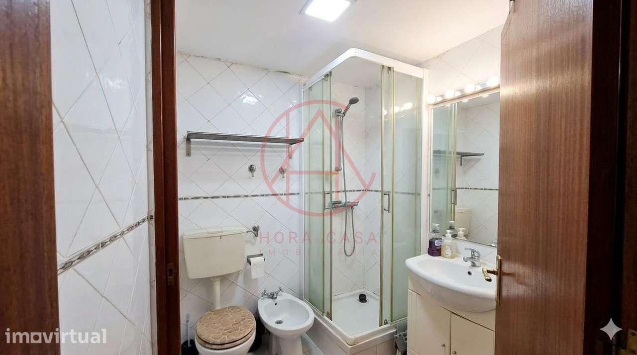 T2 Remodelado no Dafundo | Habitação própria ou investimento - Grande imagem: 5/6