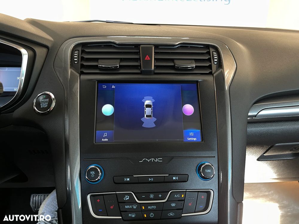 Ford Mondeo 2.0 HEV Titanium - 12