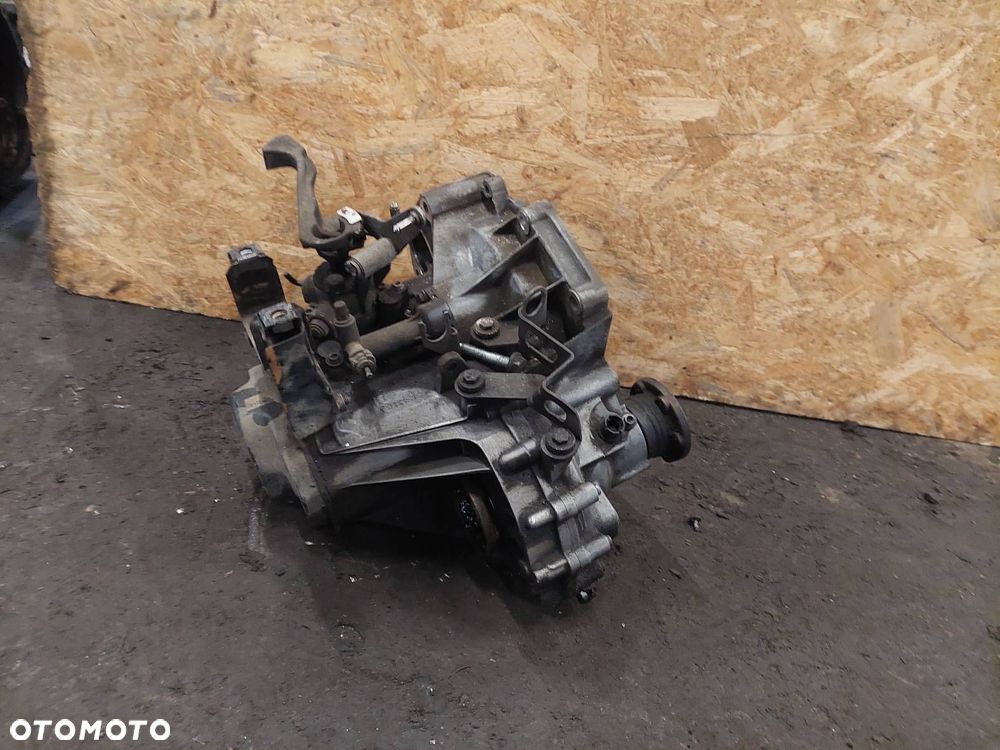 SKRZYNIA BIEGÓW SKODA FABIA I 1.4 16V MANUAL 5 BIEGÓW JFM - 4