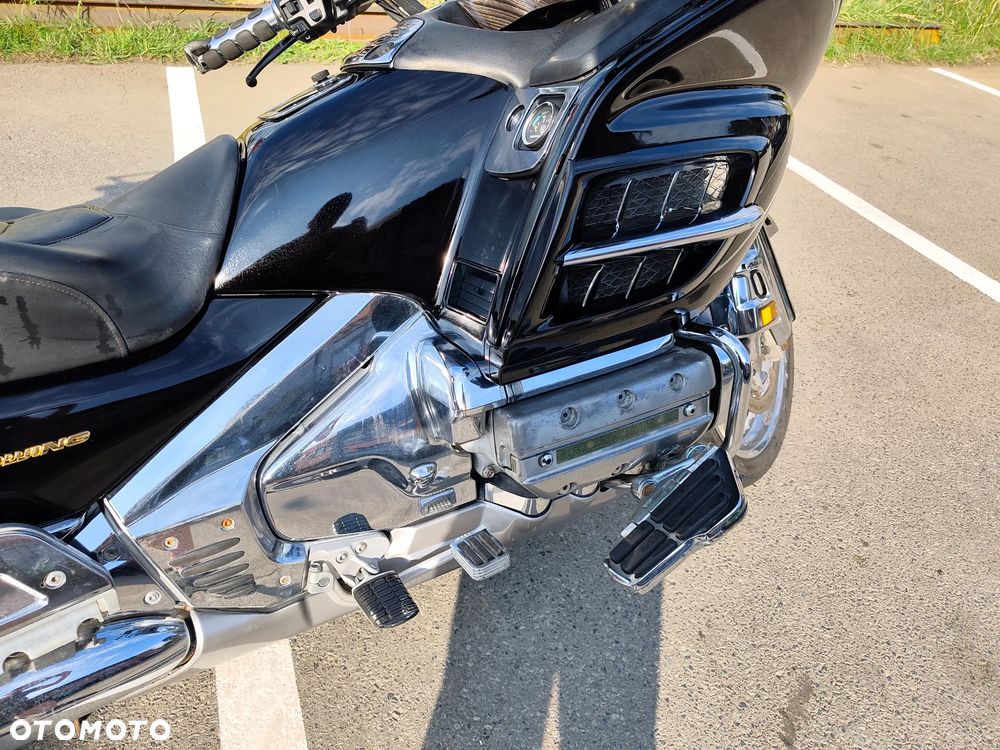 Honda GL - 27
