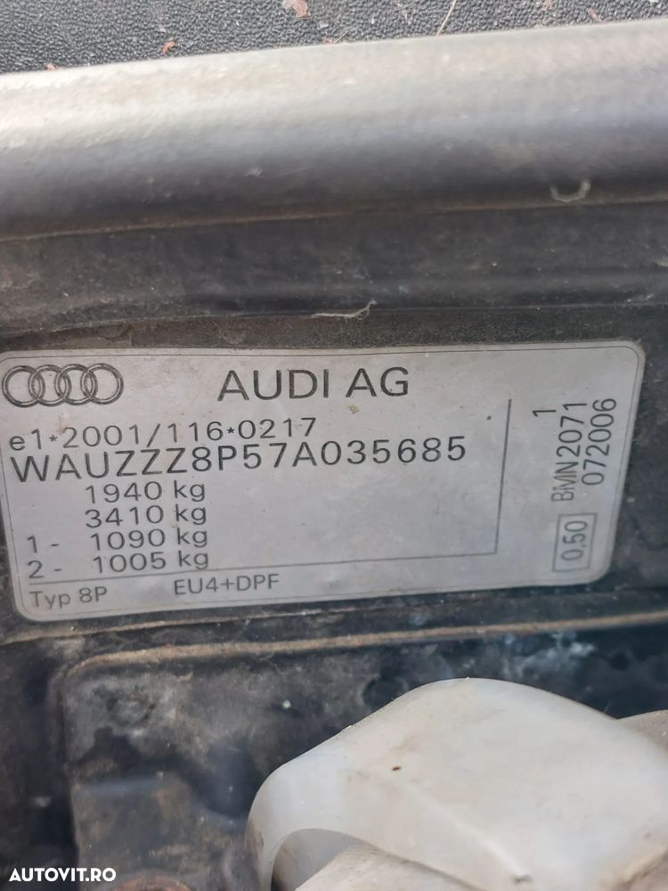 Dezmembrez Audi A3 8P - 13