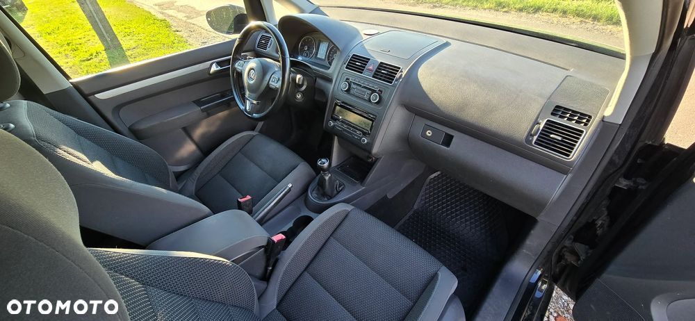 Volkswagen Touran - 40