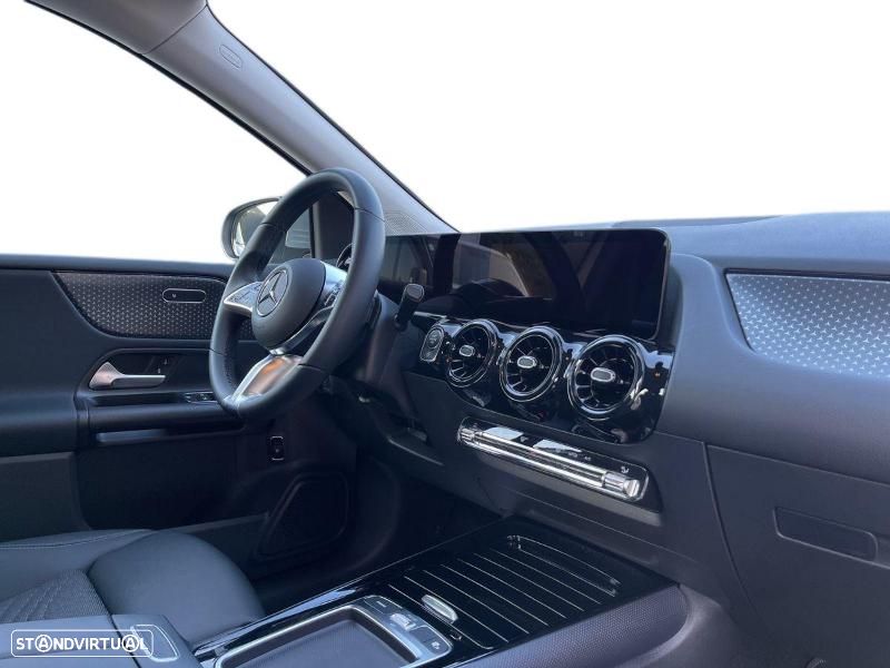 Mercedes-Benz B 180 d - 14