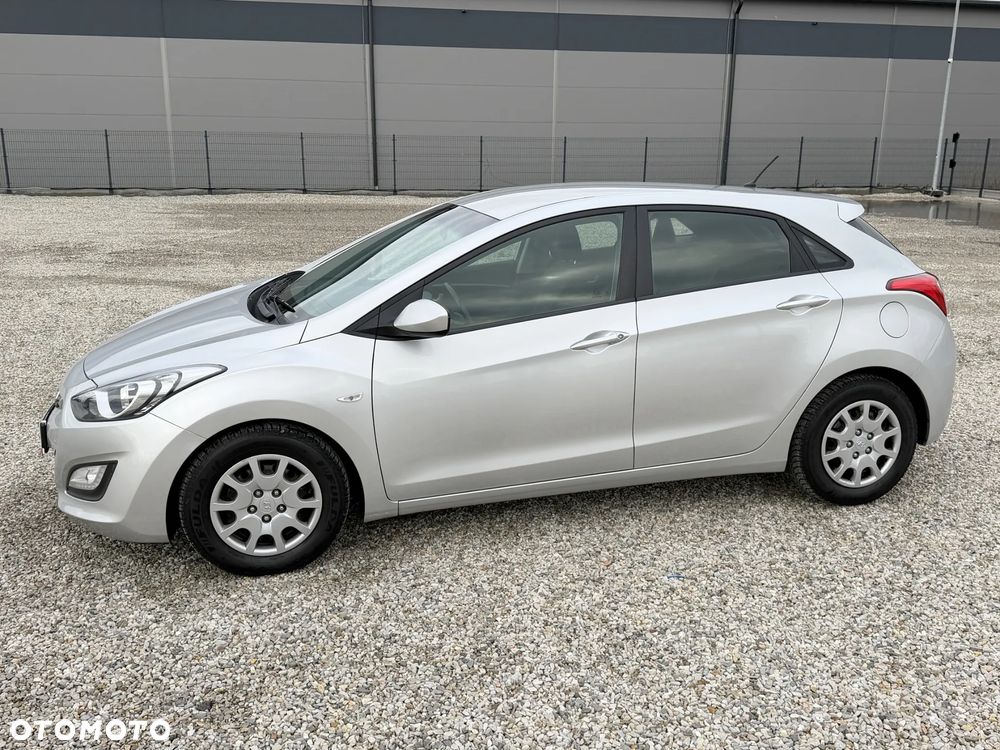 Hyundai i30 1.6 GDI Comfort - 12