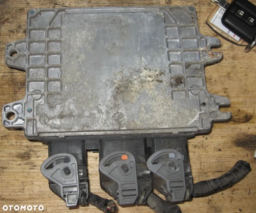 sterownik silnika NOTE E11 1.6 16V MEC93-040 NISSAN zestaw startowy komputer - 4