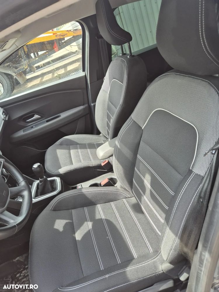 Dacia Logan - 27